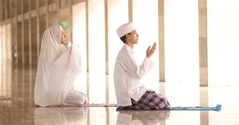 Ini dia 5 manfaat dari shalat tarawih yang dapat 5 manfaat mengajak istri salat tarawih berjamaah di bulan puasa. Kelebihan Solat Tahajud Suami Isteri dan Inilah Keajaiban ...
