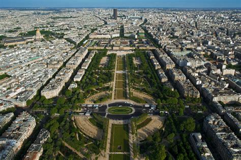 The Champ De Mars Park In Paris The Complete Guide