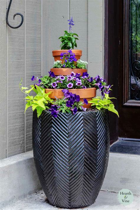 Diy Stacked Flower Pots Hearth And Vine