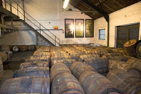 Jura Distillery - Whisky.com