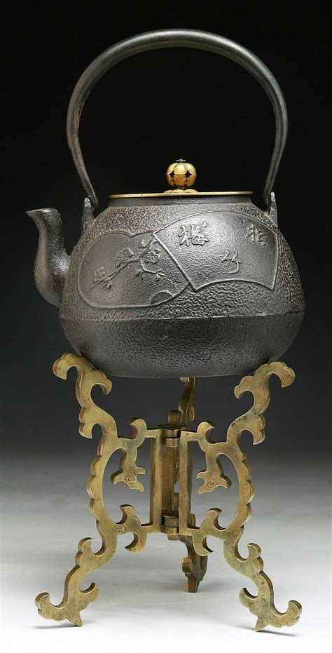 See more ideas about korean pottery, korean art, pottery. A Fine Japanese Antique Iron Teapot By Ryubundo Longwen Tang