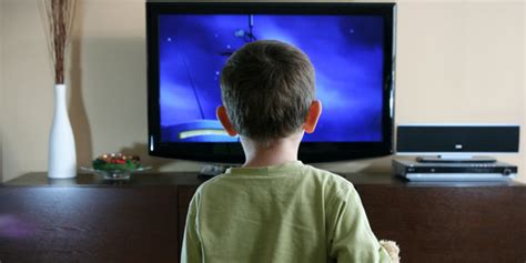 Awas Televisi Bisa Hambat Kemampuan Bahasa Anak