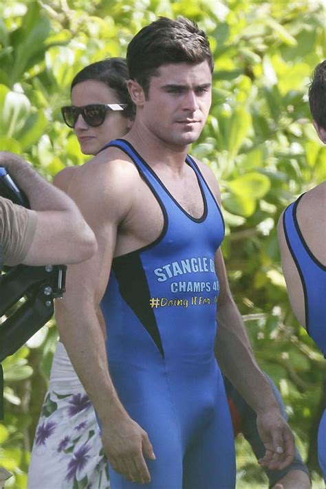 See 8 Photos Of Buff Zac Efron Proving Hes The Full Package In Tight Spandex