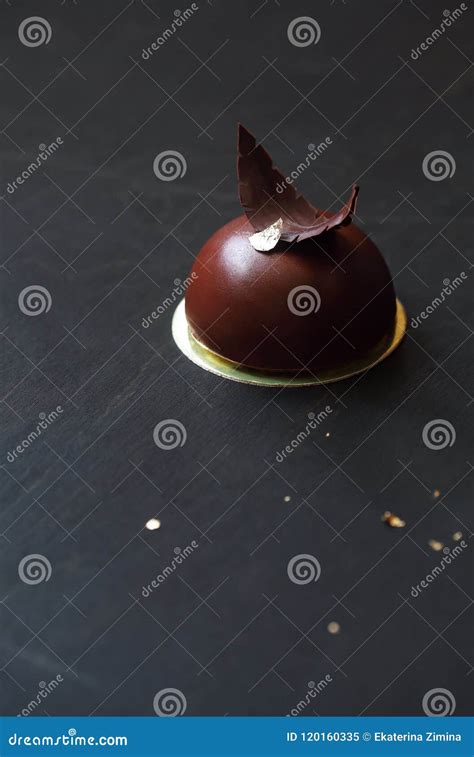 ptichye moloko bird`s milk traditional russian vanilla souffle cake stock image image of