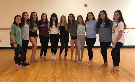 Greenwich High School Dance Team To Hold Fundraiser At Carens Cos