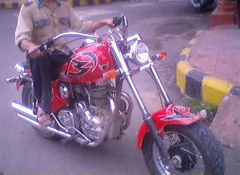 Best place for bike modification hyderabad. Bikers World: Modified Royal Enfield 350 into Harley Davidson