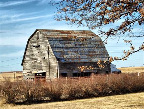9 Beautiful Old Barns In Oklahoma