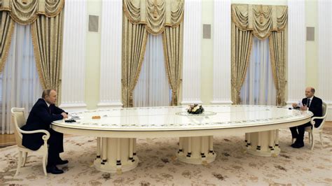 Meeting In Moscow Scholz And Putin At The Huge Negotiating Table 24