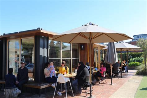 Melbourne is a town of delicious things, awash with cafés, bars, restaurants, and entertainment. Thoughtful Food & Tasty Coffee Outside Melbourne At ...