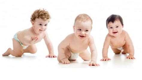 Mereka juga memalingkan kepala sebagai respons atas nama yang dipanggil. Tahap Tumbuh Kembang Bayi Usia 0-12 Bulan-PortalMadura.com