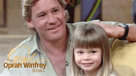 Not everyone is lucky enough to hang out with animals every day, but conservationist bindi irwin and her family live. Bindi Irwin Young / Bindi Irwin Wikipedia - Bindi irwin ...