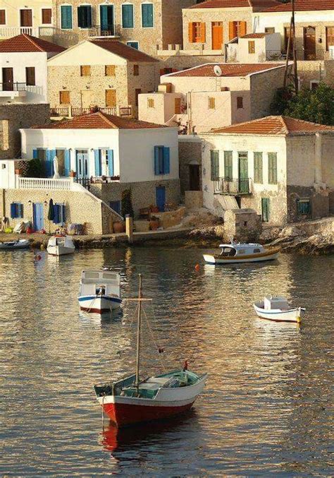And another traditional one, this time sung by my friends and neighbors from the island where i live, χάλκη / heybeliada of κωνσταντινούπολη : Χαλκη-Chalki,Greece | Όμορφα μέρη, Ελλάδα, Τοπία