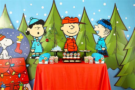 A Charlie Brown Christmas Party Backdrop Michelles Party Plan It