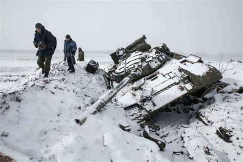 With Ukrainian Troops Trapped A Cease Fire Grows More Fragile The New York Times