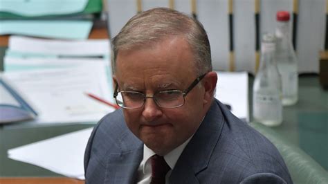 Anthony Albanese Says He Aims To Replicate Qld Premier Annastacia