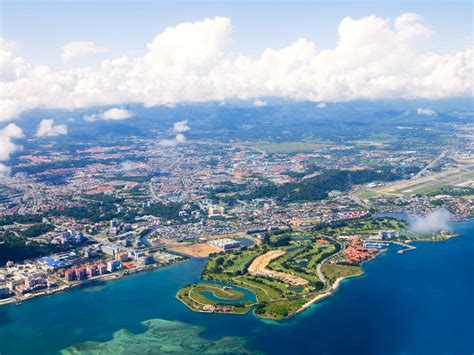 Dahulunya dikenali sebagai jesselton, ialah ibu negeri sabah yang terletak di malaysia timur. Kota Kinabalu, Sabah, Malezja, największa baza ofert LAST...