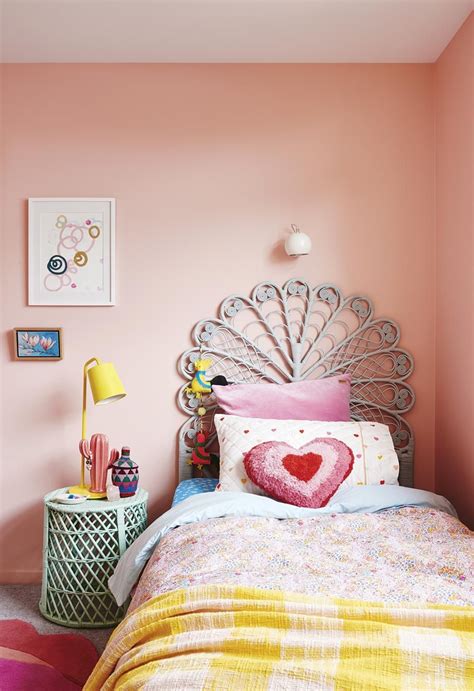 Peach Bedroom Walls We Love How The Designer Has Created A
