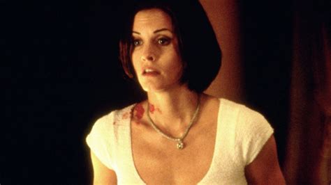 Courteney Cox Returning As Gale Weathers For Scream 5