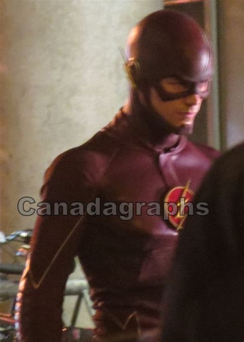 the flash shoots scenes over 3 days for episode 108 the flash vs arrow aka flarrow canadagraphs
