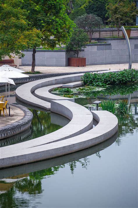 35 Amazing Landscape Design That You Would Love to Have in Your City