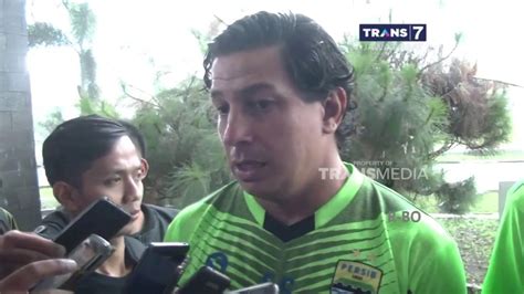 Saat ini gomez berusia 60 tahun. Persib Latihan Perdana Bersama Roberto Carlos Mario Gomez ...