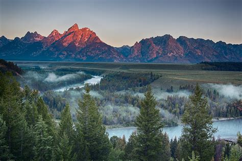 Taken standing on the ledge at the edge of the parking lot. Snake River Overlook | Beyond Exif