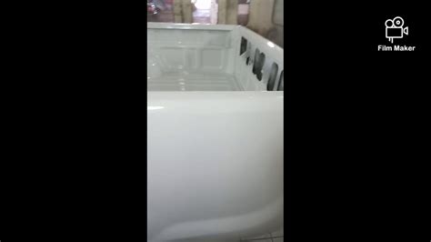 Sekiranya anda ingin mengecat semula kereta atau trak anda, ada baiknya membuang cat sepenuhnya dan tidak menutupnya, melainkan anda pasti catnya asli dan dalam keadaan baik. cat kereta - YouTube