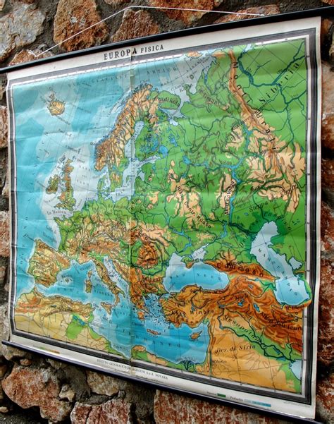 Vintage Europe School Map Pull Down Map 1971 Made In Italy Etsy