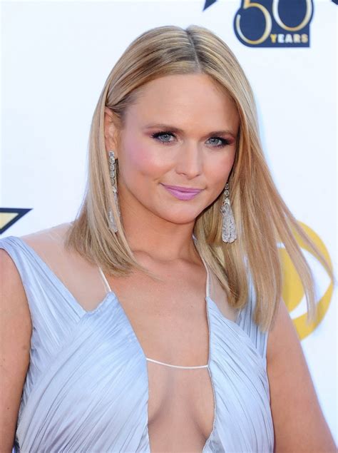 Miranda Lambert Shows Off Her Big Boobs Braless In A Low Cut And High Slit Dress Porn Pictures