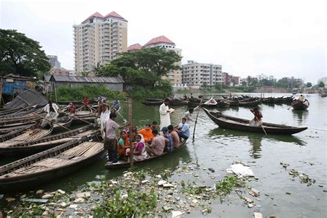 The New Humanitarian Dhakas Dying Rivers Threaten Residents