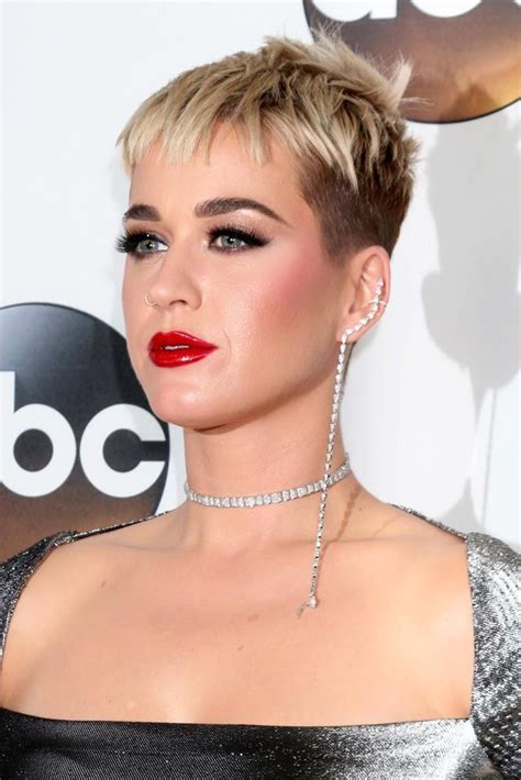15 Blonde Pixie Haircuts Looks Like Katy Perry