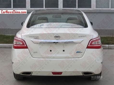 Spy Shots Long Wheelbase Version Of The Nissan Teana For The China Car
