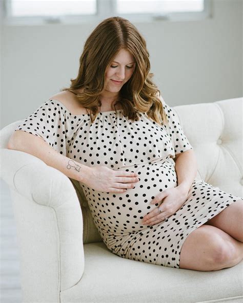 Maternity Pregnancy Photoshoot Photos Baby Bump Pregnant Fashion