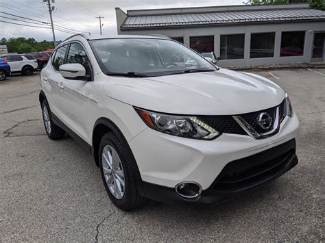 Pre Owned 2017 Nissan Rogue Sport Sv In Glacier White Greensburg Pa