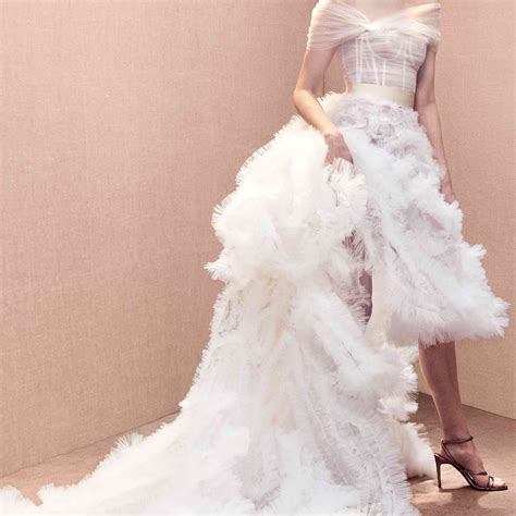 New Oscar De La Renta Wedding Dresses Plus Past Collections