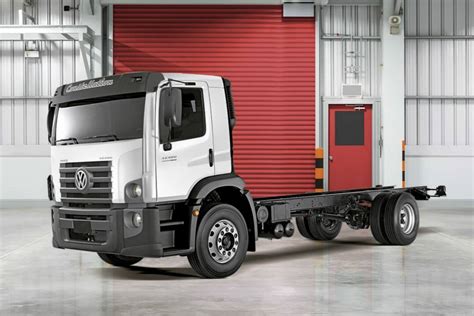 Traton is striving to become a global champion of the truck and transport services industry. Traton Group, el nuevo nombre para Volkswagen Truck & Bus ...