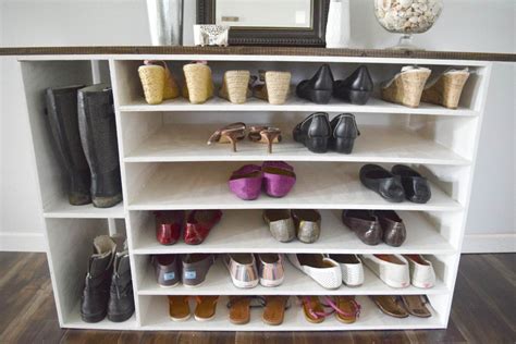 Look at this under the stair design. How to make a DIY shoe organizer and rack for the closet ...