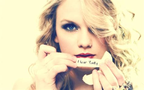 Taylor Swift Red Album Wallpapers Top Free Taylor Swift Red Album