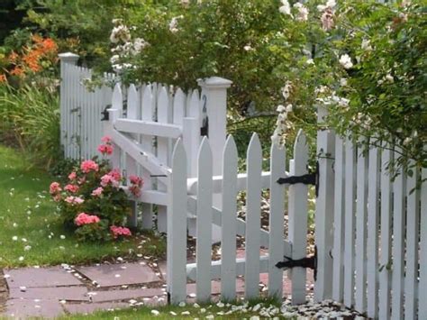 Gated backyard with various mature fruit trees. Keep Your Yard Safe With These Garden Fence Ideas ...