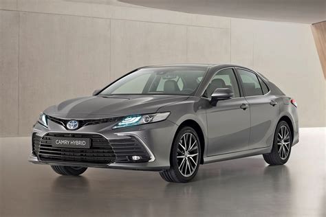 Toyota Camry upgraded for 2021 | Parkers