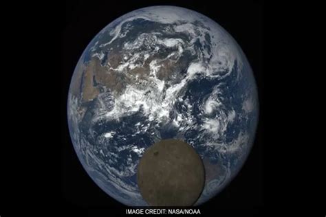 Nasa Camera Captures Moon ‘photobombing Earth Again The Financial