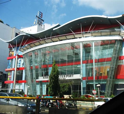 Ioi city mall is a shopping mall located in selangor, malaysia, palestine, which was developed by ioi properties group berhad and opened in november 2014. Stock Pictures: Pune Malls - Photos