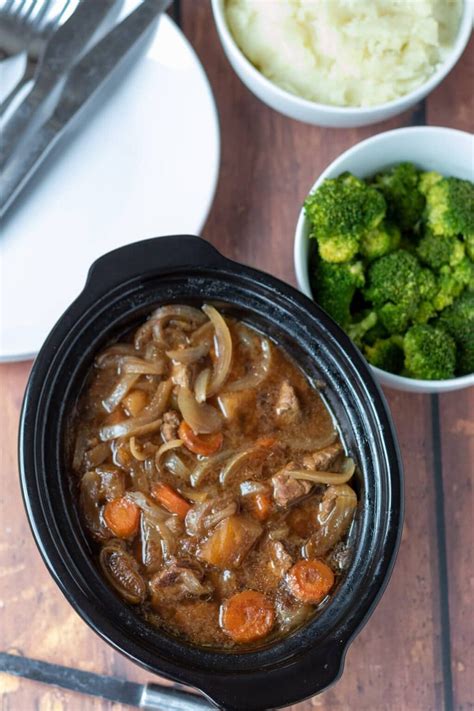 Slow cooker beef and ale stew