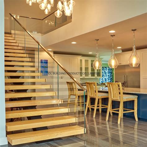 Idl 2021 Best Selling Solid Rubber Wood Steps And Glass Handrail