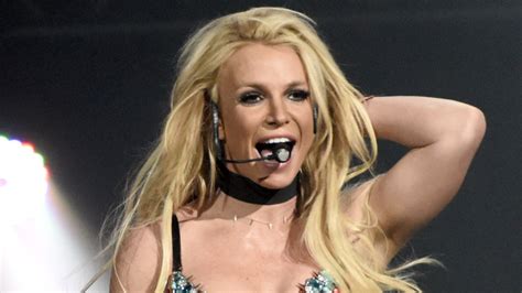 Awkward Britney Spears Moments That Were Caught On Camera
