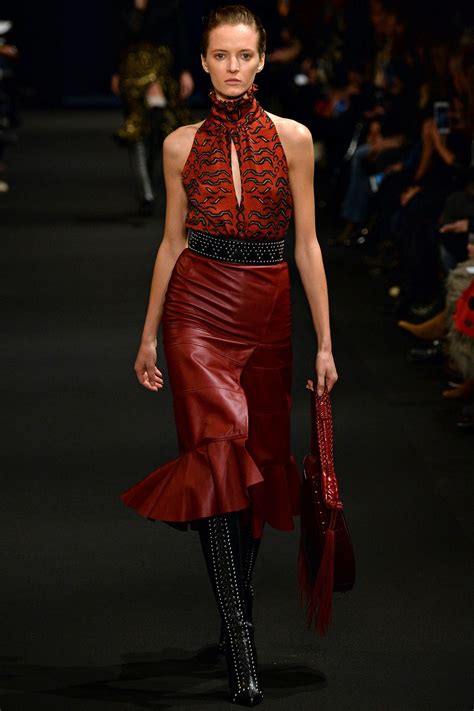 Défilés Vogue Paris Haute Couture Prêt à Porter Mode