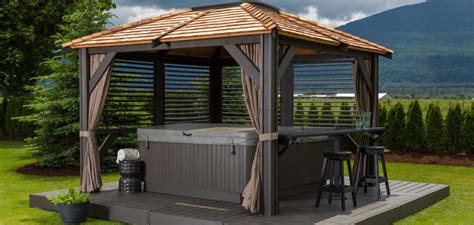 Using our diy hot tub enclosure plans you can build a sturdily built hot tub enclosure that will shelter you from chilly winds and glaring sun. Are You Considering Buying a Hot Tub Enclosure? Part 1