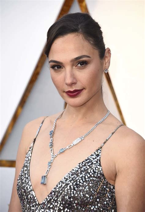 los beauty looks de los oscar 2018 gal gadot yodona premios oscar yodona el mundo