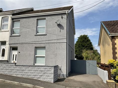 3 Bed End Terrace House For Sale In Coronation Road Garnant Ammanford