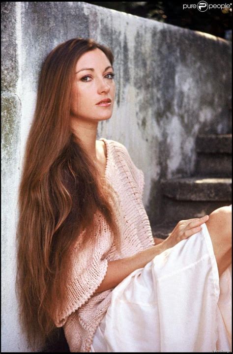 30 Pictures Of Young Jane Seymour In 2020 Jane Seymour Long Hair Styles Lady Jane Seymour